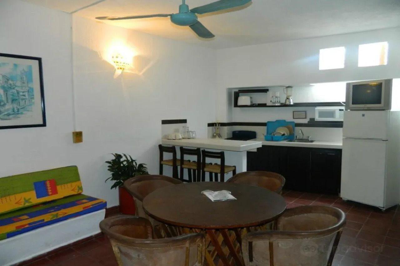 Suites Plaza Del Rio - Family Hotel Malecon Centro Пуэрто-Вальярта Экстерьер фото