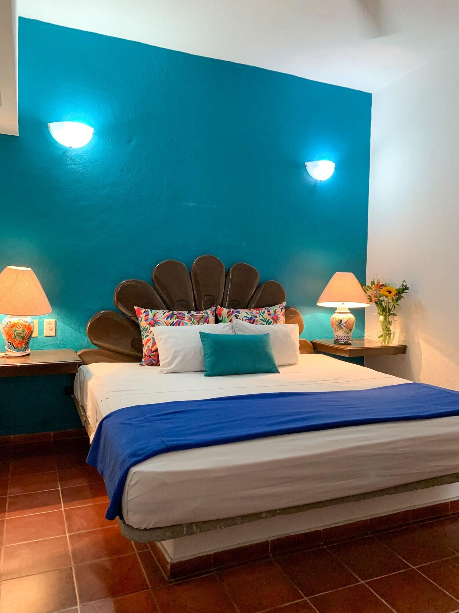 Suites Plaza Del Rio - Family Hotel Malecon Centro Пуэрто-Вальярта Экстерьер фото