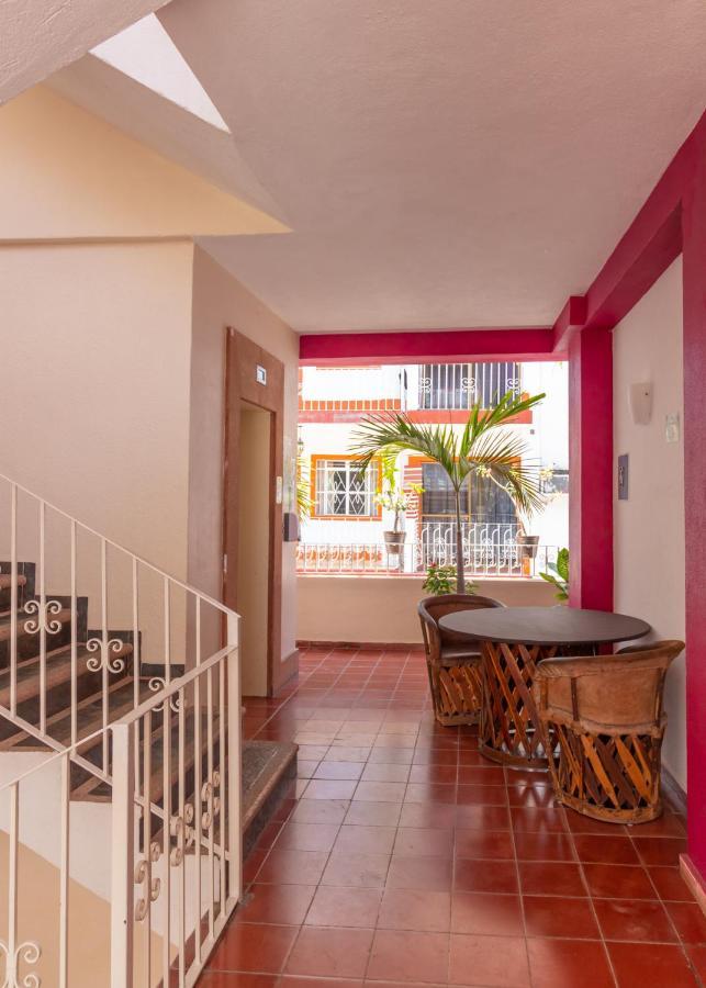 Suites Plaza Del Rio - Family Hotel Malecon Centro Пуэрто-Вальярта Экстерьер фото