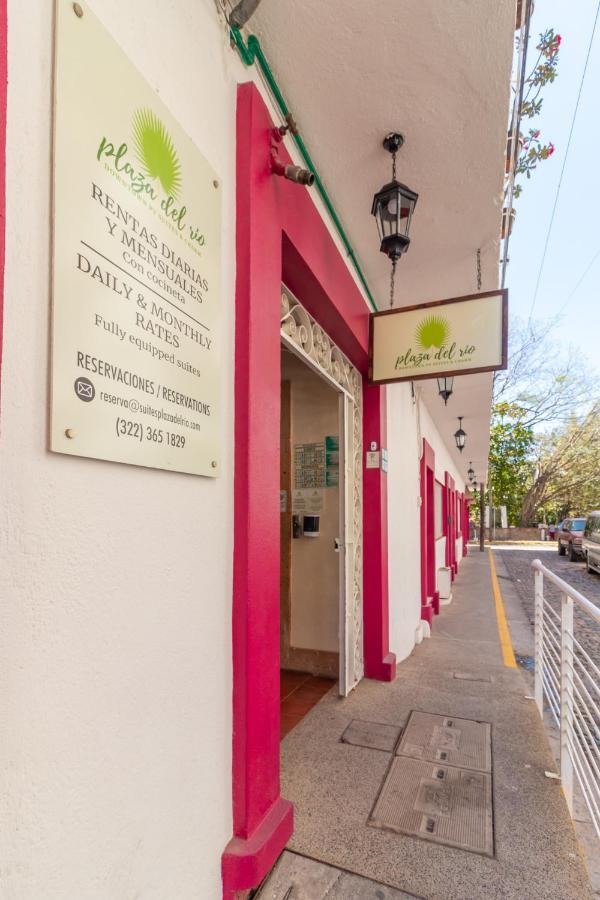 Suites Plaza Del Rio - Family Hotel Malecon Centro Пуэрто-Вальярта Экстерьер фото