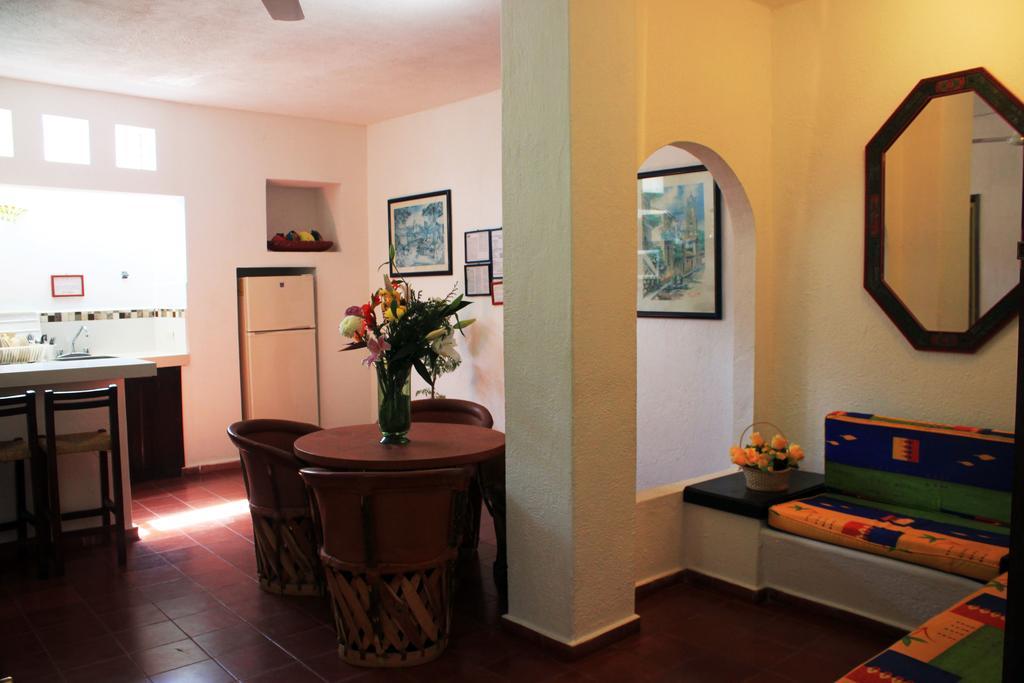 Suites Plaza Del Rio - Family Hotel Malecon Centro Пуэрто-Вальярта Экстерьер фото